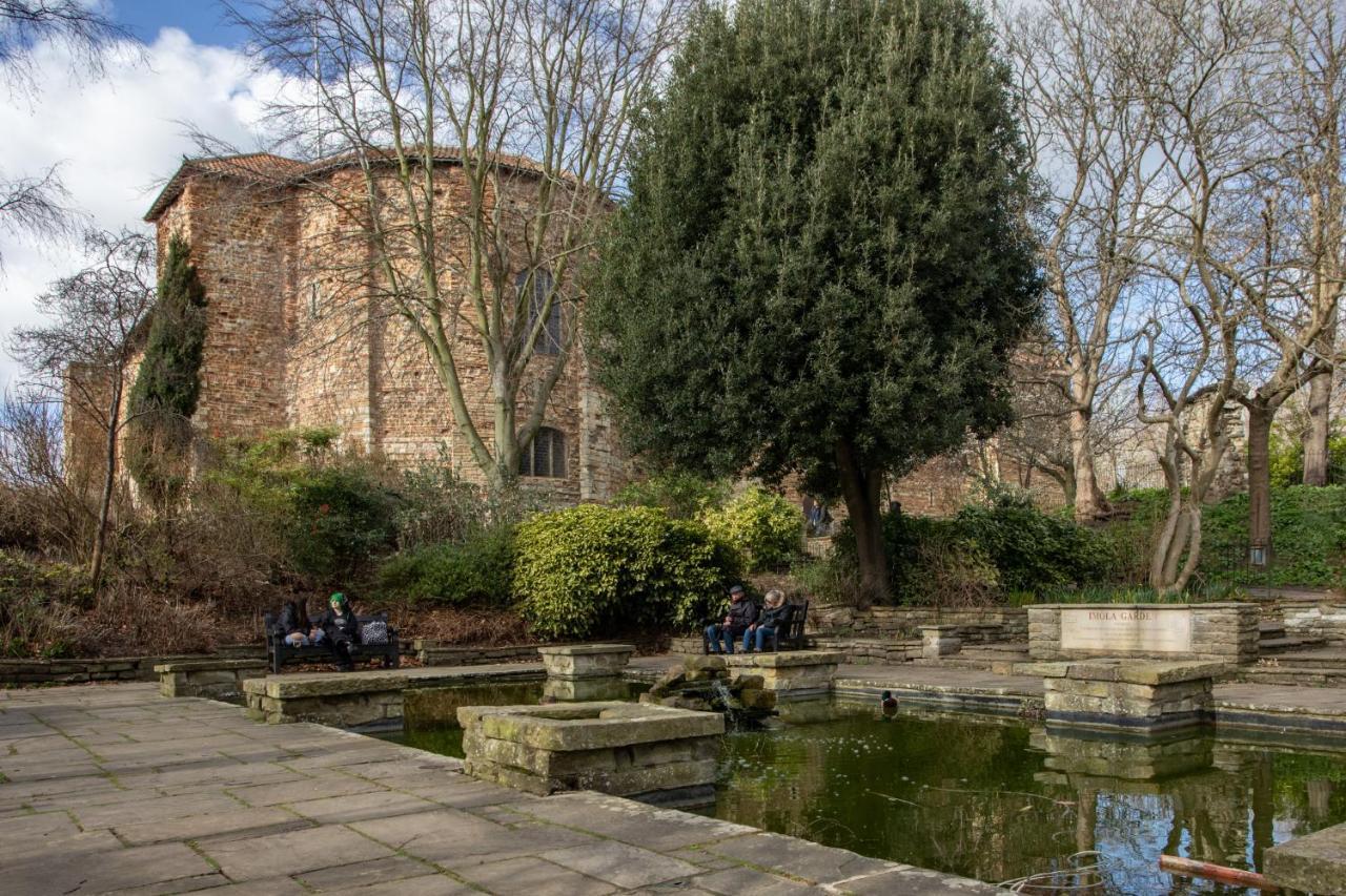 Castle Reach Apartment Colchester Bagian luar foto